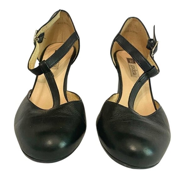 Elegant Black Heels - Picture 2 of 9